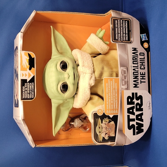 Star Wars "The Mandalorian Child" - Picture 1 of 3